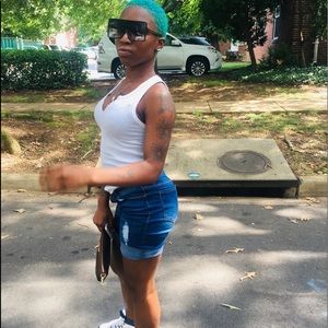 Meet your Posher, Alisha